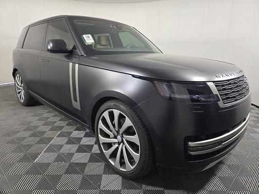 Santorini Black 2025 Land Rover Range Rover P400 SE 7 Seat