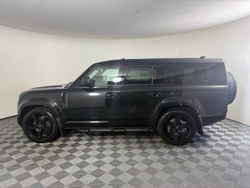 2025 Land Rover Defender P400 X-Dynamic SE