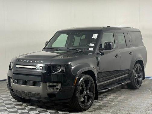 2025 Land Rover Defender P400 X-Dynamic SE