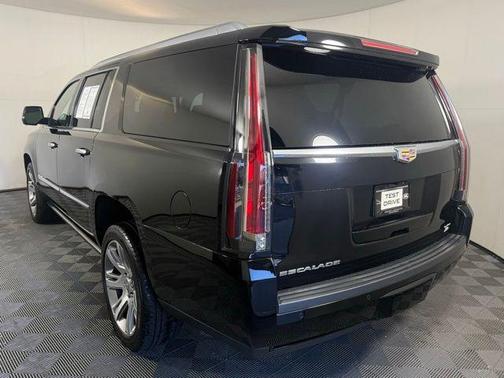 2017 Cadillac Escalade ESV Premium Luxury