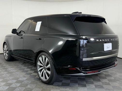 2023 Land Rover Range Rover P530 SE