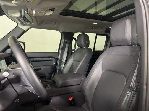 2024 Land Rover Defender P400 S