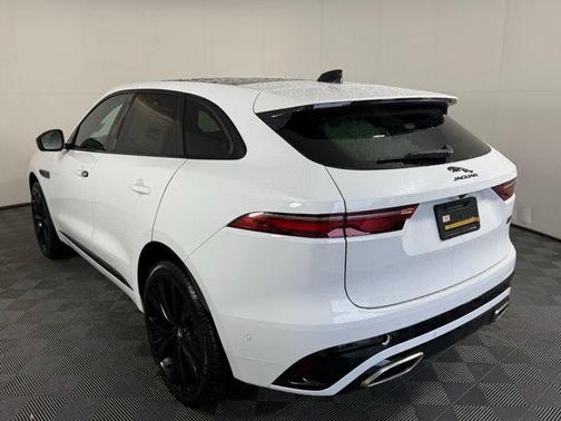 2026 Jaguar F-PACE P400 R-Dynamic S