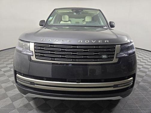 Carpathian Grey 2026 Land Rover Range Rover P400 SE