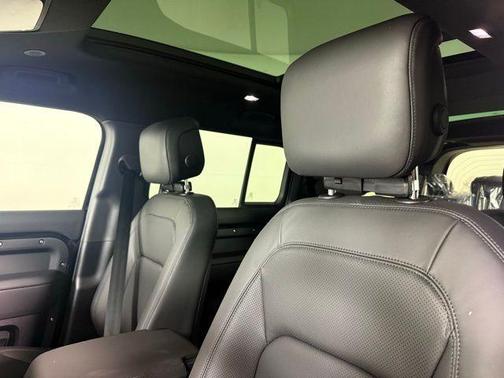 2025 Land Rover Defender P300 S