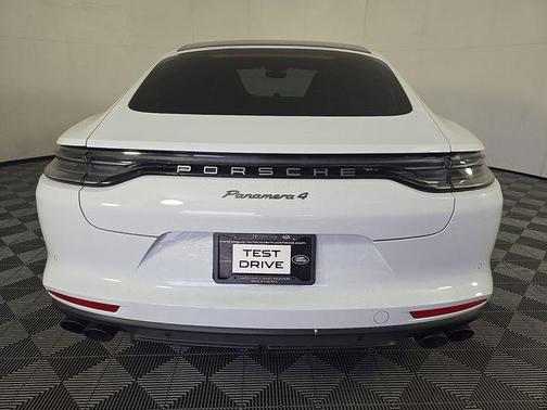 White 2022 Porsche Panamera 4 Platinum Edition
