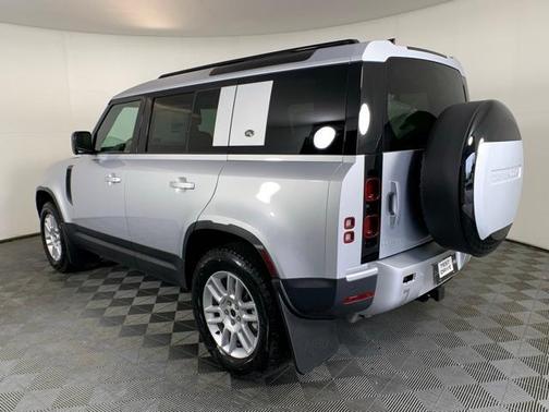 2024 Land Rover Defender P300