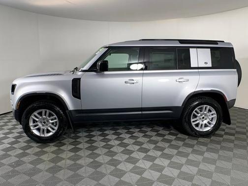 2024 Land Rover Defender P300