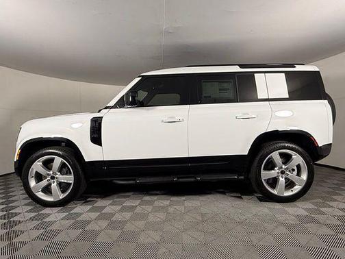Fuji White 2026 Land Rover Defender 110 X-Dynamic SE
