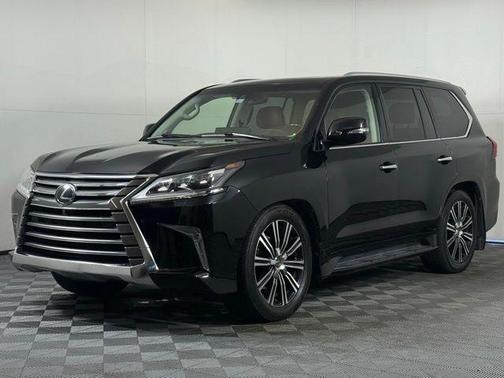2021 Lexus LX 570 Three-Row