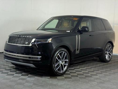 2025 Land Rover Range Rover P550e SE
