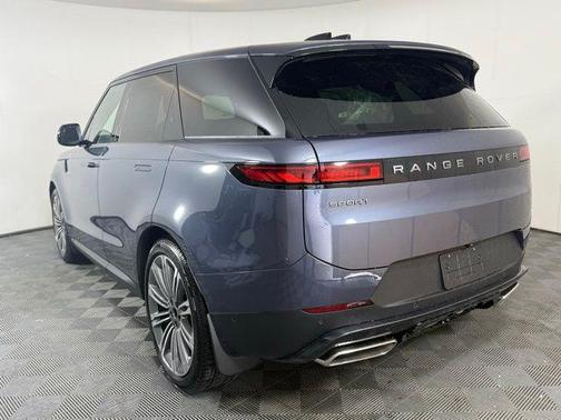 2025 Land Rover Range Rover Sport P360 SE