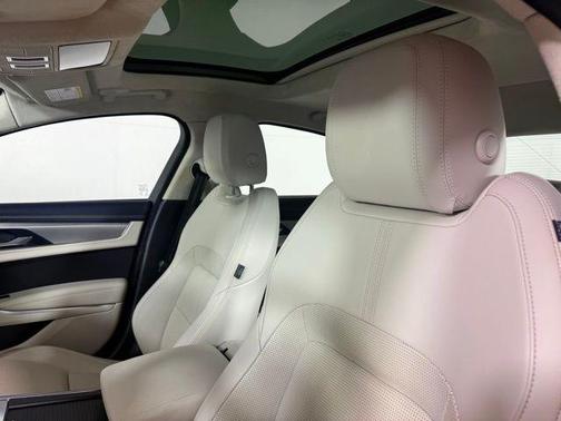 2023 Jaguar XF P300 R-Dynamic SE