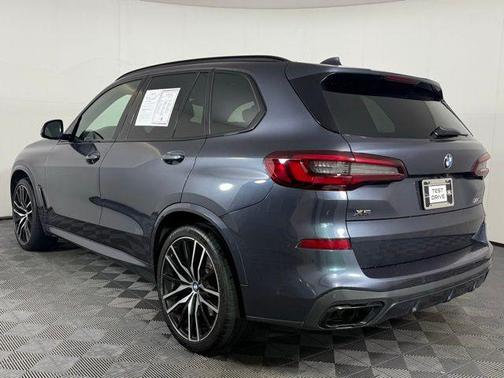 2021 BMW X5 M50i