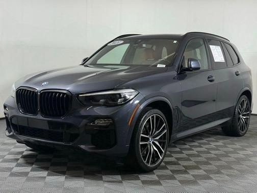 2021 BMW X5 M50i