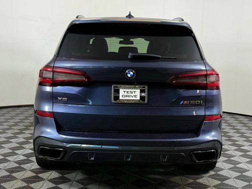 2021 BMW X5 M50i