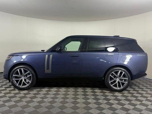 2025 Land Rover Range Rover P550e SE