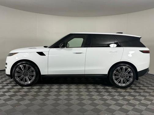 2025 Land Rover Range Rover Sport P360 SE