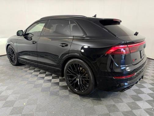 Mythos Black Metallic 2024 Audi SQ8 4.0T Premium Plus