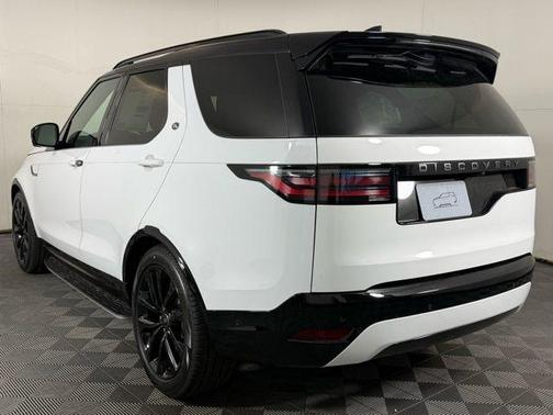 2026 Land Rover Discovery Dynamic SE