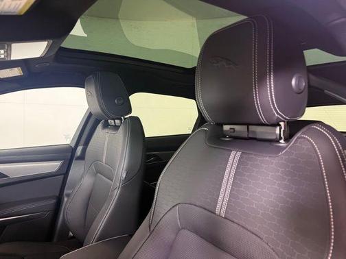 2026 Jaguar F-PACE P250 R-Dynamic S