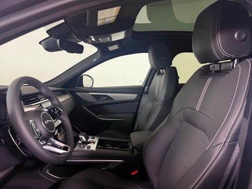 2026 Jaguar F-PACE P250 R-Dynamic S