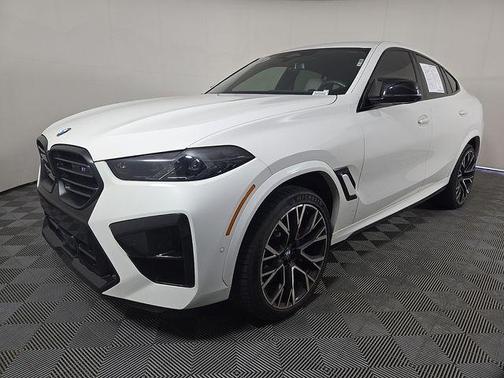 White Metallic 2024 BMW X6 M Base