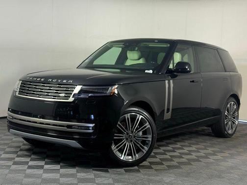 2025 Land Rover Range Rover P530 SE 7 Seat