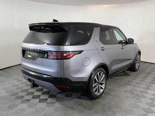 2025 Land Rover Discovery P360 Dynamic SE