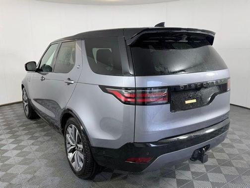 2025 Land Rover Discovery P360 Dynamic SE