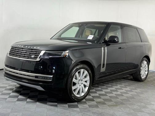 2025 Land Rover Range Rover P400 SE 7 Seat