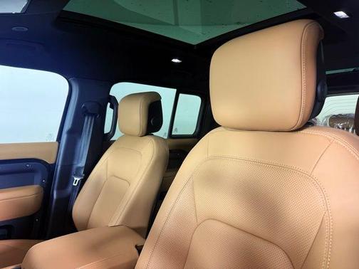 2025 Land Rover Defender P300 S