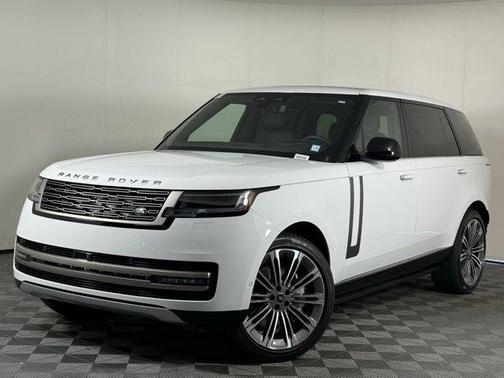 2025 Land Rover Range Rover P530 SE 7 Seat
