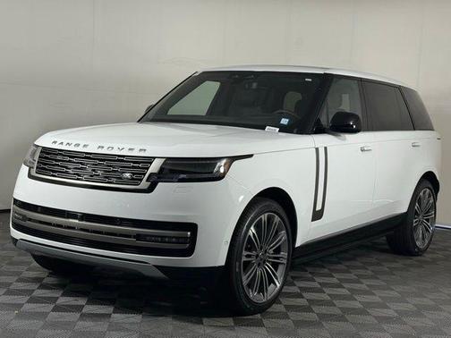 2025 Land Rover Range Rover P530 SE 7 Seat