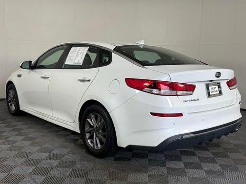 2020 Kia Optima LX