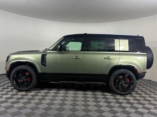 2025 Land Rover Defender P400 X