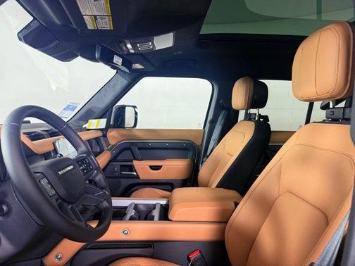 2025 Land Rover Defender P400 X