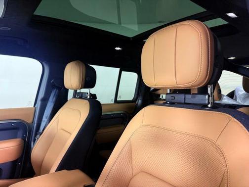 2025 Land Rover Defender P400 X