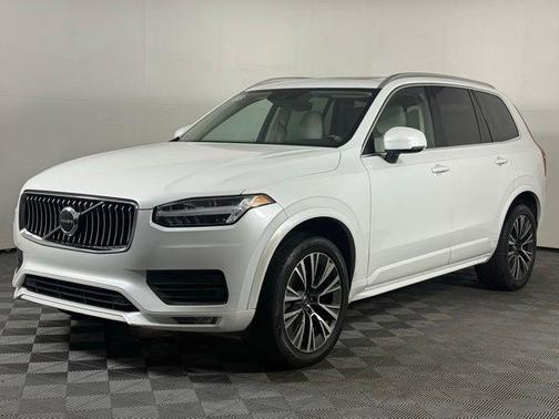 2020 Volvo XC90 T6 Momentum 6 Passenger