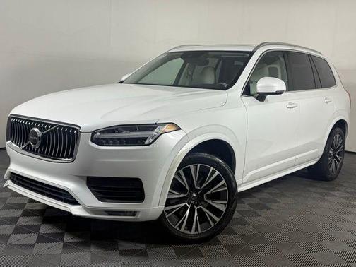 2020 Volvo XC90 T6 Momentum 6 Passenger