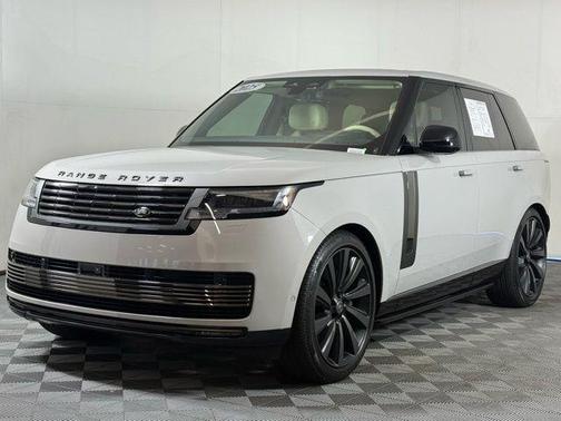 2025 Land Rover Range Rover P615 SV
