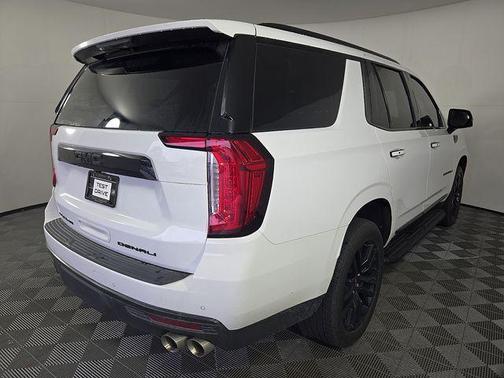 Summit White 2024 GMC Yukon Denali