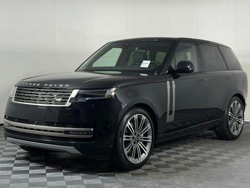 2025 Land Rover Range Rover P530 SE