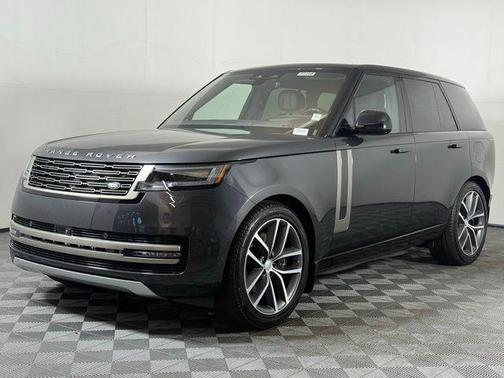 2025 Land Rover Range Rover P550e SE