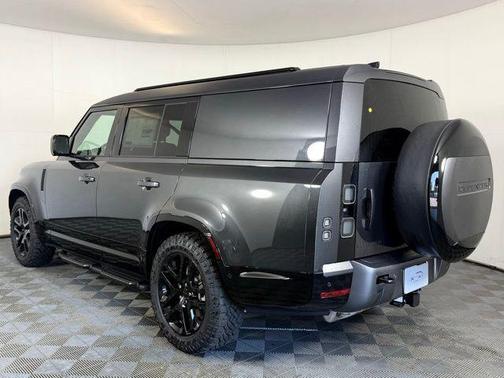 2026 Land Rover Defender OUTBOUND