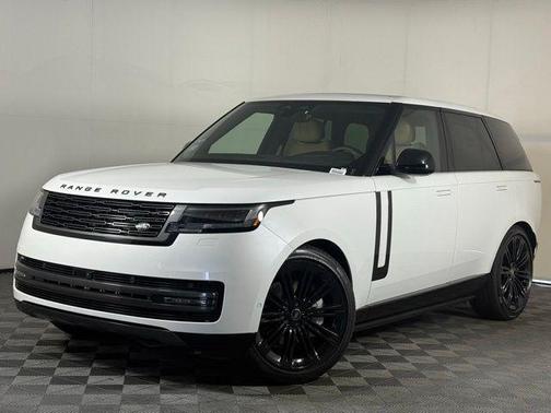 2025 Land Rover Range Rover P530 SE