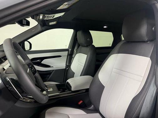 2026 Land Rover Range Rover Evoque Dynamic SE