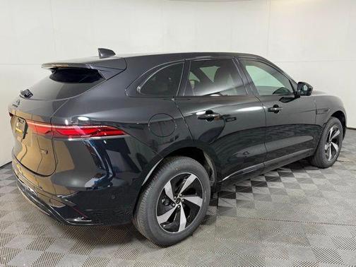 2026 Jaguar F-PACE P250 R-Dynamic S