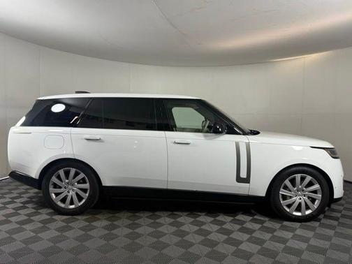 2023 Land Rover Range Rover P400 SE