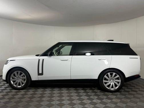 2023 Land Rover Range Rover P400 SE